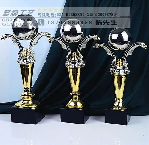 供应足球奖杯价格,足球比赛奖杯,金属足球奖杯,奖杯制造商,体育比赛